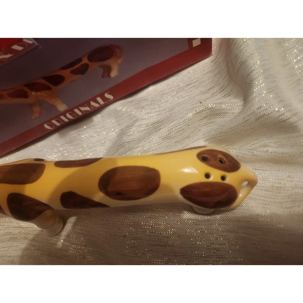 Vintage 1989 Five & Dime Inc Long Giraffe Ceramic Salt & Pepper Shaker NOS